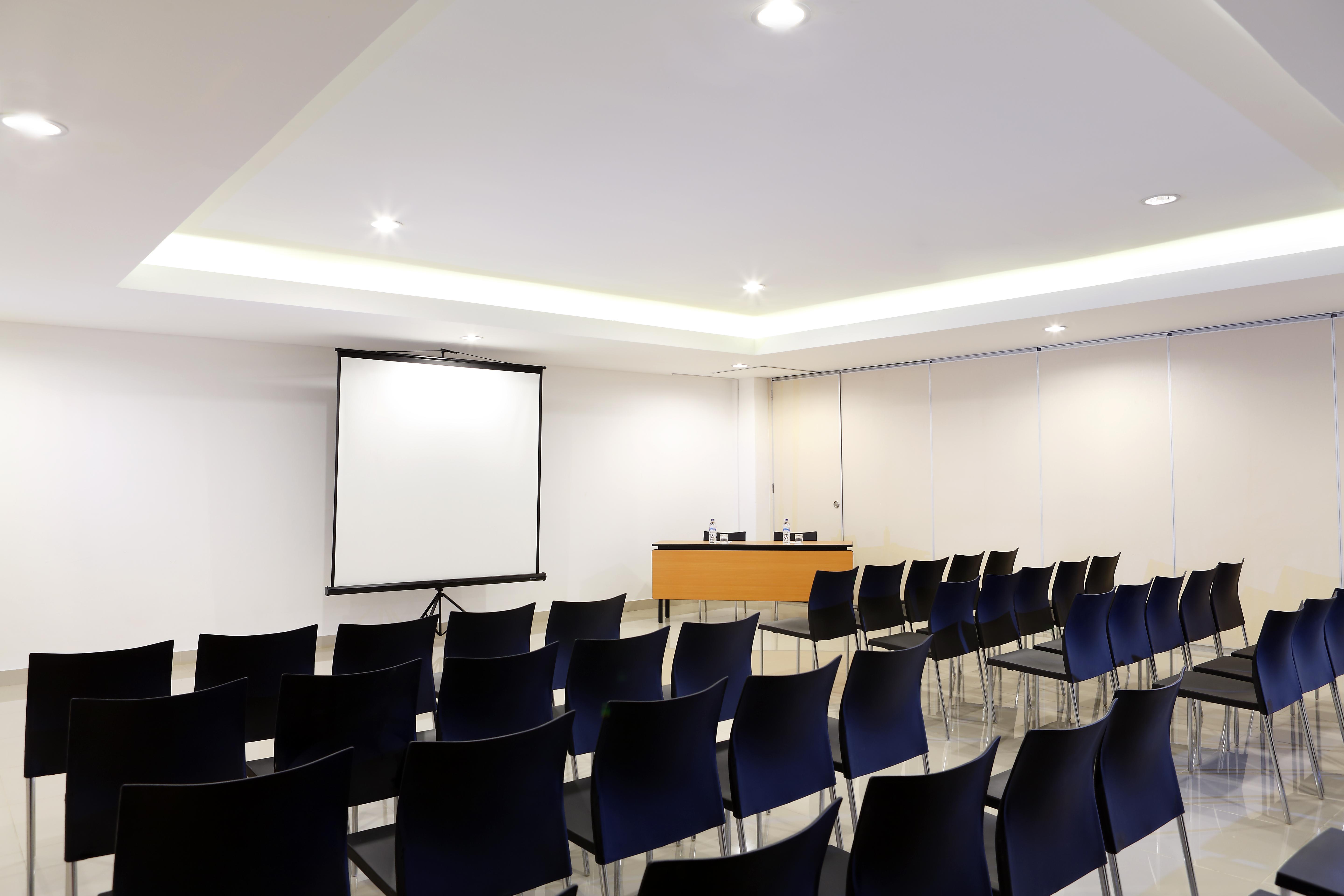 Amaris Hotel Ponorogo Ngoại thất bức ảnh