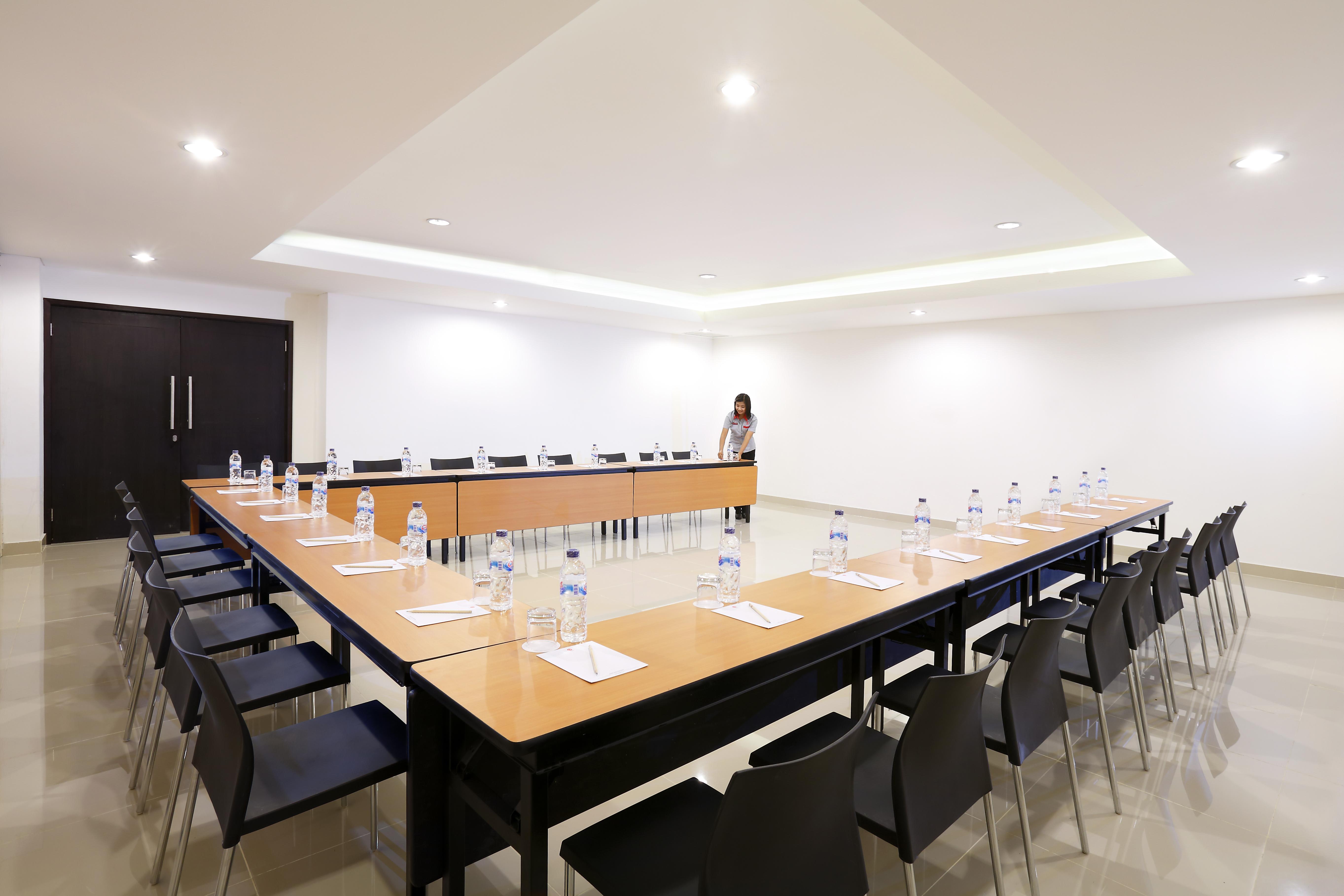 Amaris Hotel Ponorogo Ngoại thất bức ảnh