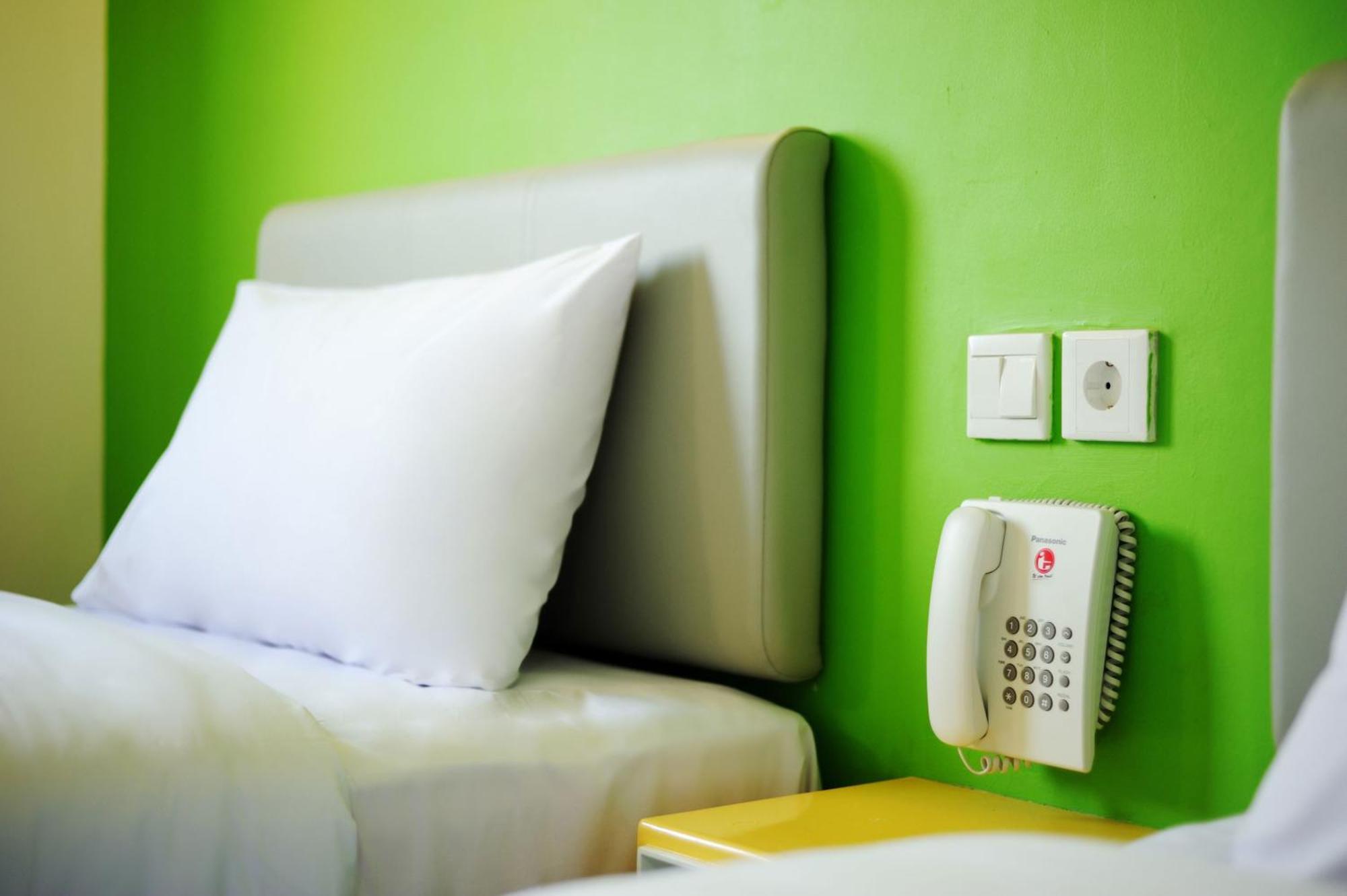 Amaris Hotel Ponorogo Phòng bức ảnh