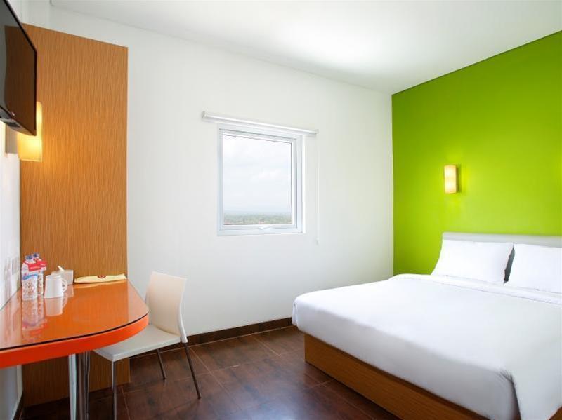 Amaris Hotel Ponorogo Ngoại thất bức ảnh